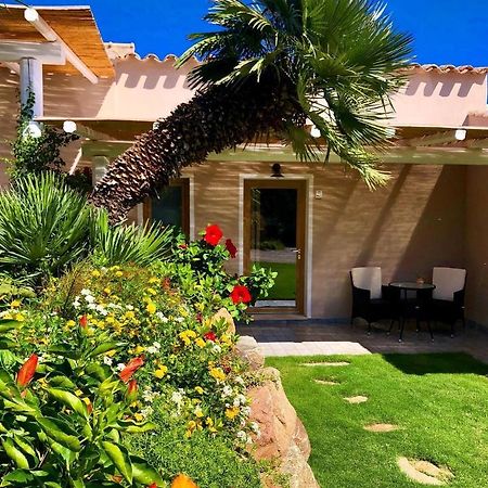 テウラーダ Acquamaris Tuerredda Bed & Breakfast エクステリア 写真