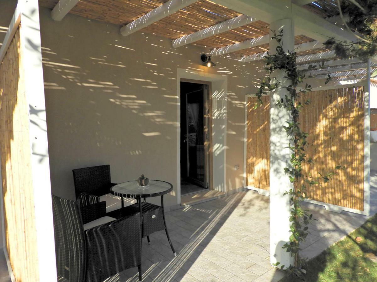 テウラーダ Acquamaris Tuerredda Bed & Breakfast エクステリア 写真